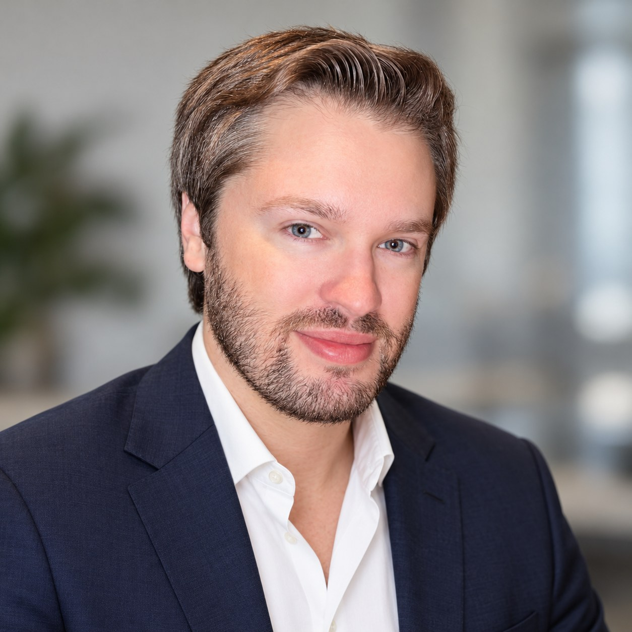Michael Berg, Chief of Staff at Custom Capital